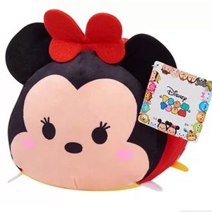 NEW Minnie Mouse Plush